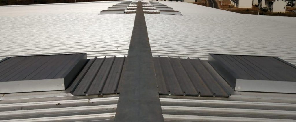 Automated roof smoke ventilator